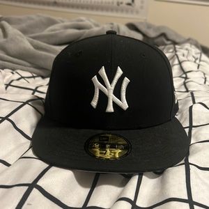 fitted hat